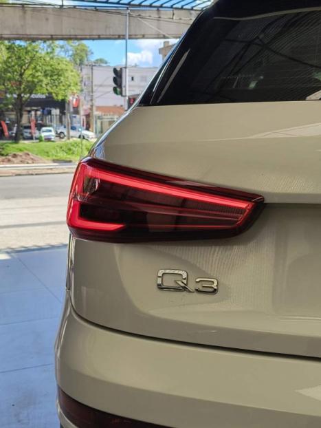 AUDI Q3 1.4 4P TFSI FLEX PRESTIGE PLUS S-TRONIC AUTOMTICO, Foto 3