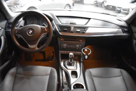 BMW X1 2.0 16V 4P 18I S DRIVE AUTOM�TICO, Foto 10