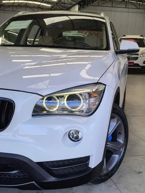BMW X1 2.0 16V 4P S DRIVE 20I AUTOM�TICO, Foto 2