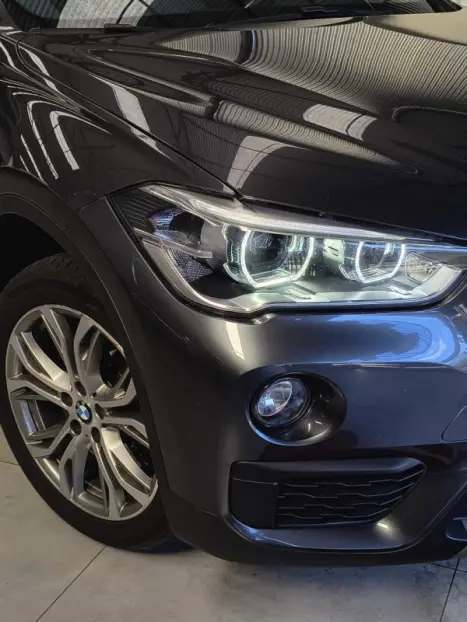 BMW X1 2.0 16V 4P SDRIVE 20I X-LINE ACTIVEFLEX TURBO AUTOMÁTICO, Foto 8 BMW X1 2.0 16V 4P SDRIVE 20I X-LINE ACTIVEFLEX TURBO AUTOMÁTICO, Foto 8