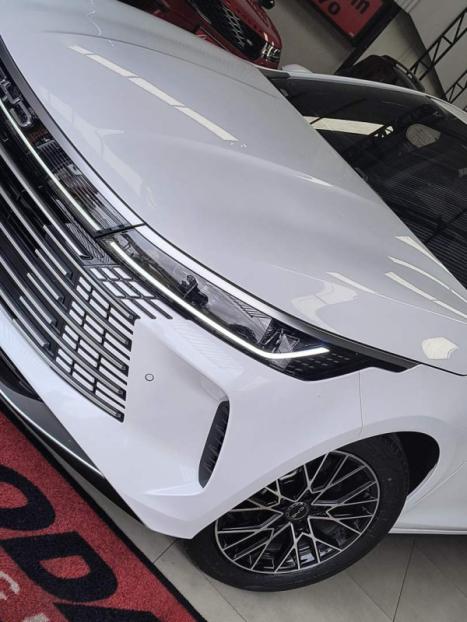 BYD King 1.5 16V 4P GS DM-I PHEV AUTOM�TICO, Foto 3