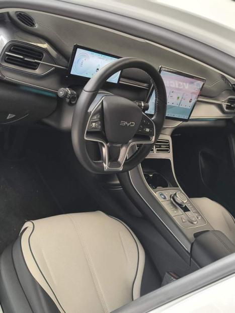 BYD King 1.5 16V 4P GS DM-I PHEV AUTOM�TICO, Foto 17