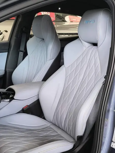 BYD Seal GS 4P 82,5 KW EL�TRICO 590 EV AWD, Foto 15