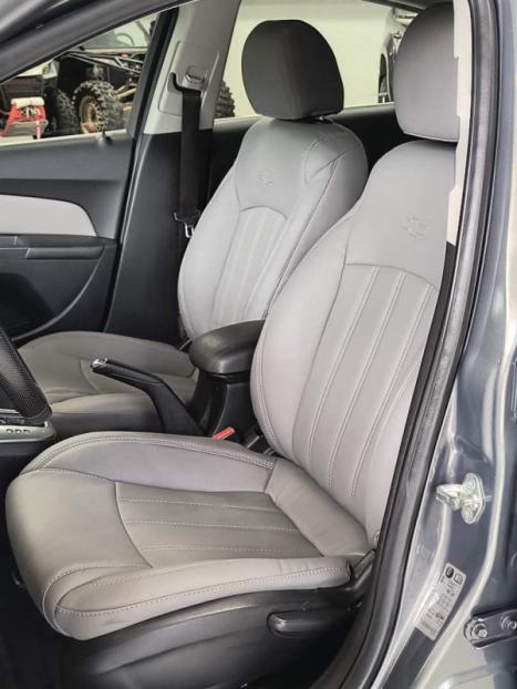 CHEVROLET Cruze Sedan 1.8 16V 4P LTZ ECOTEC FLEX AUTOM�TICO, Foto 6