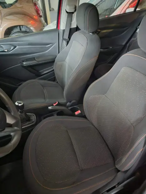 CHEVROLET Onix Hatch 1.4 4P FLEX LT, Foto 2