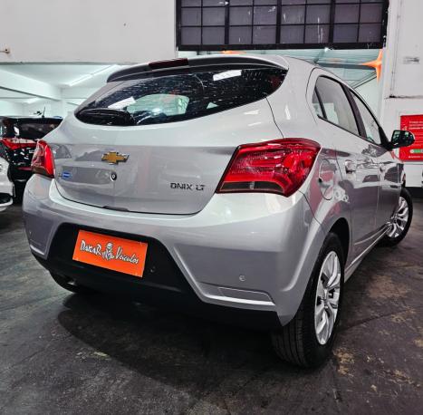CHEVROLET Onix Hatch 1.4 4P FLEX LT, Foto 7