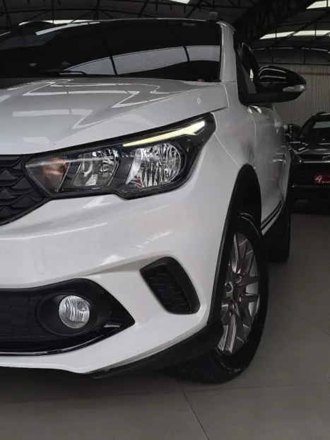 FIAT Argo 1.3 4P FIREFLY FLEX TREKKING, Foto 2 FIAT Argo 1.3 4P FIREFLY FLEX TREKKING, Foto 2