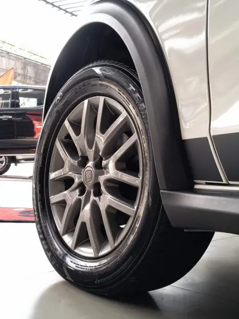 FIAT Argo 1.3 4P FIREFLY FLEX TREKKING, Foto 9 FIAT Argo 1.3 4P FIREFLY FLEX TREKKING, Foto 9