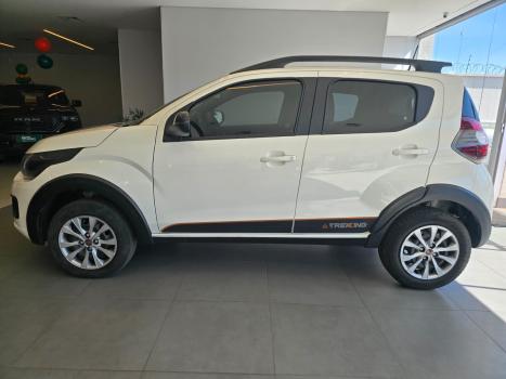 FIAT Mobi 1.0 4P FLEX EVO TREKKING, Foto 4