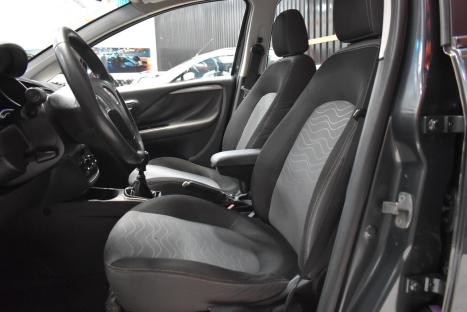 FIAT Punto 1.4 4P FLEX ATTRACTIVE ITALIA, Foto 9