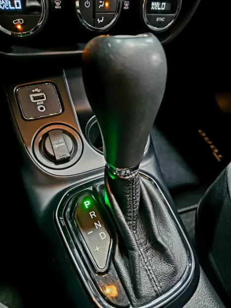 FIAT Toro 1.8 16V 4P FLEX FREEDOM AUTOM�TICO, Foto 11