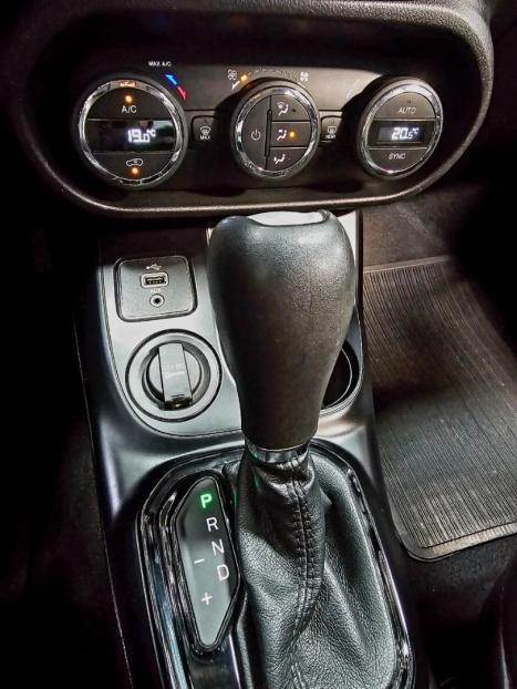 FIAT Toro 1.8 16V 4P FLEX FREEDOM AUTOM�TICO, Foto 13