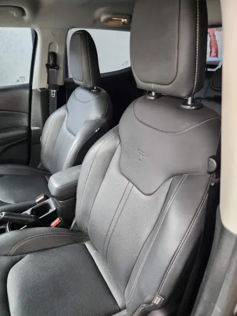 FIAT Toro 2.0 16V 4P VOLCANO 4WD TURBO DIESEL AUTOMTICO, Foto 2