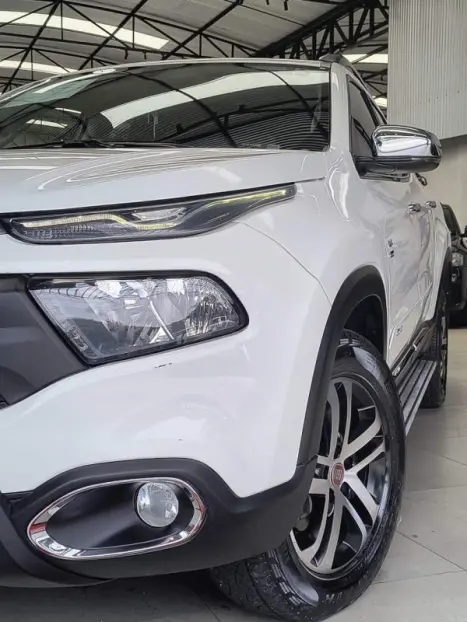 FIAT Toro 2.0 16V 4P 4WD FREEDOM TURBO DIESEL  AUTOM�TICO, Foto 13