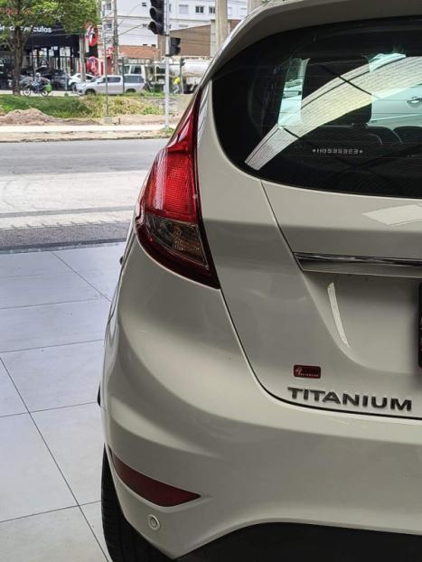 FORD Fiesta Hatch 1.0 12V 4P TITANIUM PLUS ECOBOOST TURBO POWERSHIFT AUTOMTICO, Foto 4
