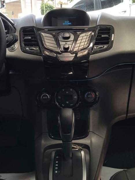FORD Fiesta Hatch 1.0 12V 4P TITANIUM PLUS ECOBOOST TURBO POWERSHIFT AUTOMTICO, Foto 9