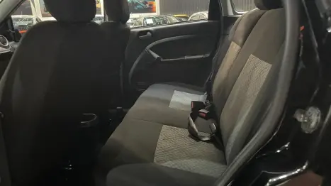 FORD Fiesta Hatch 1.0 4P, Foto 8