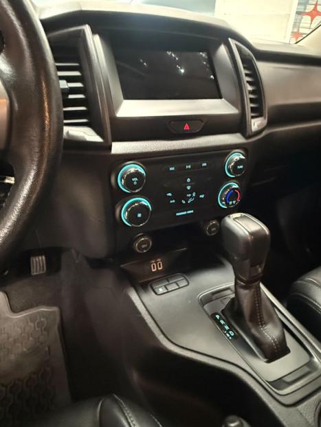 FORD Ranger 2.2 16V BLACK DIESEL CABINE DUPLA AUTOMÁTICO, Foto 7