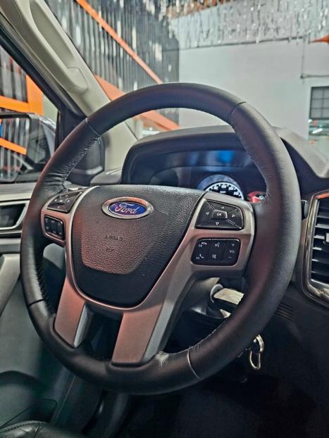 FORD Ranger 3.2 20V XLT 4X4 CABINE DUPLA TURBO DIESEL, Foto 10 FORD Ranger 3.2 20V XLT 4X4 CABINE DUPLA TURBO DIESEL, Foto 10