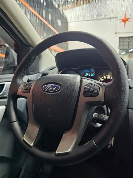 FORD Ranger 3.2 20V CABINE DUPLA 4X4 LIMITED TURBO DIESEL AUTOM�TICO, Foto 9