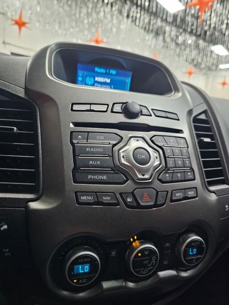 FORD Ranger 3.2 20V CABINE DUPLA 4X4 LIMITED TURBO DIESEL AUTOM�TICO, Foto 16