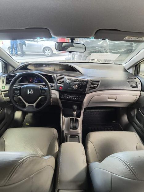 HONDA Civic 1.8 16V 4P FLEX LXS AUTOM�TICO, Foto 8