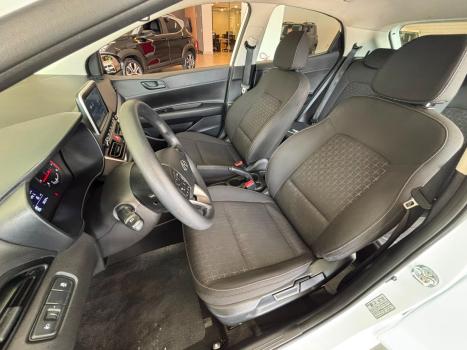 HYUNDAI HB 20 Hatch 1.6 16V 4P FLEX COMFORT PLUS AUTOM�TICO, Foto 14