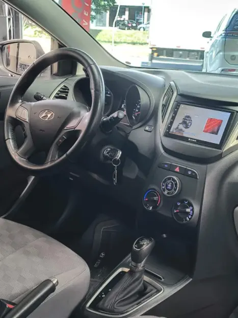 HYUNDAI HB 20 Sedan 1.6 16V 4P FLEX COMFORT PLUS AUTOM�TICO, Foto 7