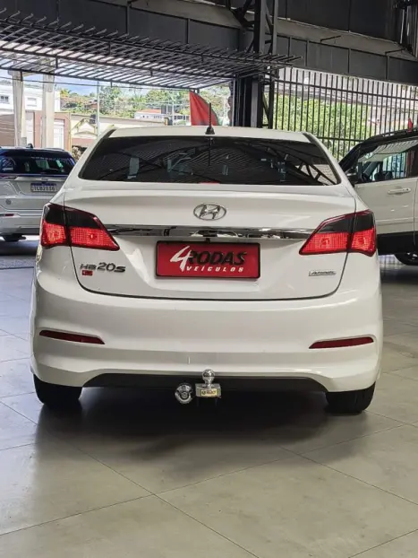 HYUNDAI HB 20 Sedan 1.6 16V 4P FLEX COMFORT PLUS AUTOM�TICO, Foto 9