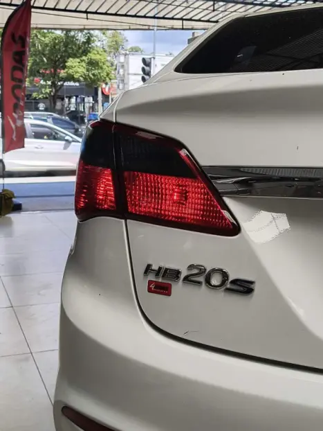 HYUNDAI HB 20 Sedan 1.6 16V 4P FLEX COMFORT PLUS AUTOM�TICO, Foto 10