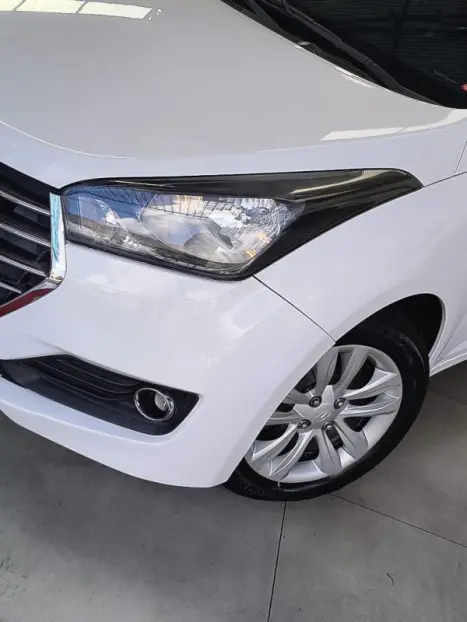 HYUNDAI HB 20 Sedan 1.6 16V 4P FLEX COMFORT PLUS AUTOM�TICO, Foto 2