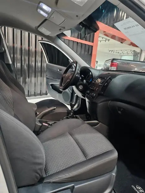 HYUNDAI I30 2.0 16V 4P AUTOM�TICO, Foto 7