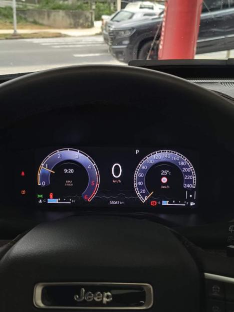 JEEP Commander 2.0 16V 4P TD380 OVERLAND 4X4 TURBO DIESEL AUTOM�TICO AT9, Foto 8