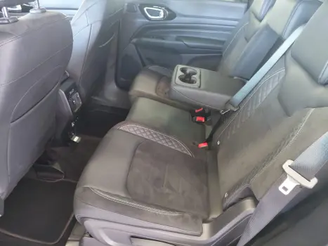 JEEP Commander 2.0 16V 4P HURRICANE 4 TURBO BLACKHAWK AUTOM�TICO AT9, Foto 18