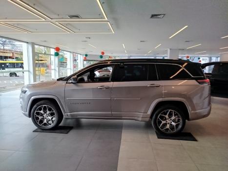 JEEP Commander 2.0 16V 4P TD380 OVERLAND 4X4 TURBO DIESEL AUTOMÁTICO AT9, Foto 4
