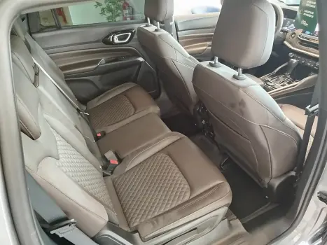 JEEP Commander 2.0 16V 4P TD380 OVERLAND 4X4 TURBO DIESEL AUTOMÁTICO AT9, Foto 20