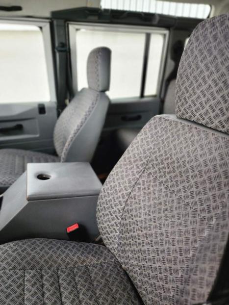 LAND ROVER Defender 110 2.5 4P SW 4X4 TURBO INTERCOOLER, Foto 2