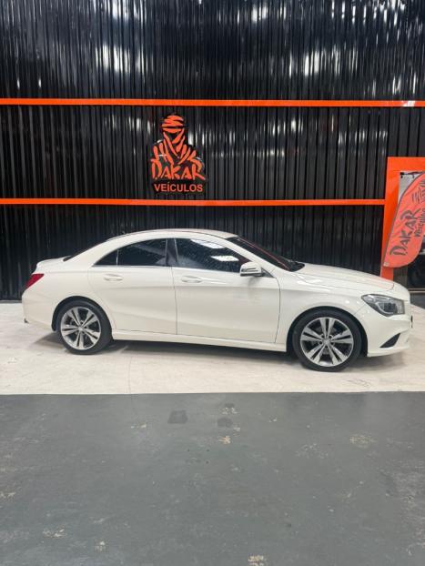 MERCEDES-BENZ CLA 200 1.6 4P FIRST EDITION TURBO AUTOMATIZADO, Foto 2
