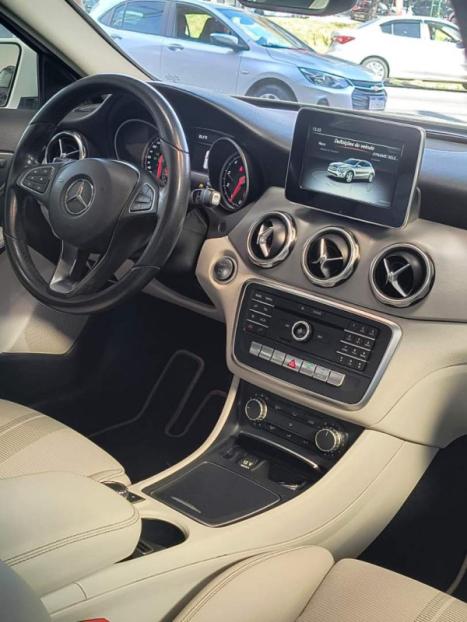 MERCEDES-BENZ GLA 200 1.6 16V 4P FLEX CGI STYLE TURBO AUTOM�TICO, Foto 11