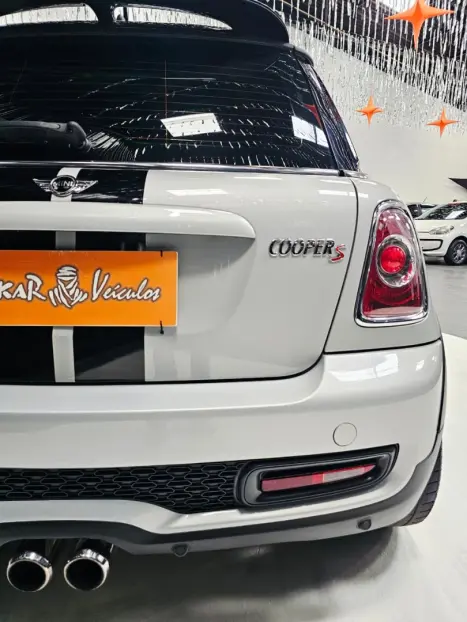 MINI Cooper 1.6 16V S TURBO AUTOMÁTICO, Foto 5 MINI Cooper 1.6 16V S TURBO AUTOMÁTICO, Foto 5