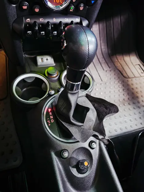 MINI Cooper 1.6 16V S TURBO AUTOMÁTICO, Foto 9 MINI Cooper 1.6 16V S TURBO AUTOMÁTICO, Foto 9