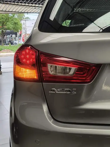 MITSUBISHI ASX 2.0 16V 4P 4X4 AWD AUTOM�TICO, Foto 9