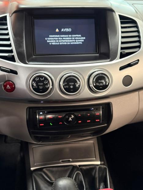 MITSUBISHI L 200 Triton 3.2 16V HPE 4X4 CABINE DUPLA TURBO DIESEL INTERCOOLER, Foto 8