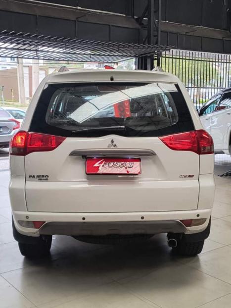 MITSUBISHI Pajero Dakar 3.2 16V 4P HPE S 4X4 TURBO DIESEL INTECOOLER 7 LUGARES AUTOM�TICO, Foto 4