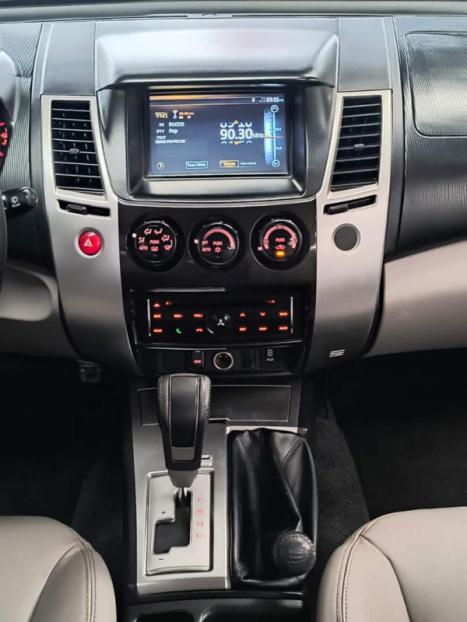 MITSUBISHI Pajero Dakar 3.2 16V 4P HPE S 4X4 TURBO DIESEL INTECOOLER 7 LUGARES AUTOM�TICO, Foto 8