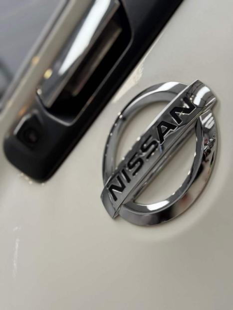 NISSAN Frontier 2.3 16V LE 4X4 CABINE DUPLA BI-TURBO DIESEL AUTOM�TICO, Foto 4