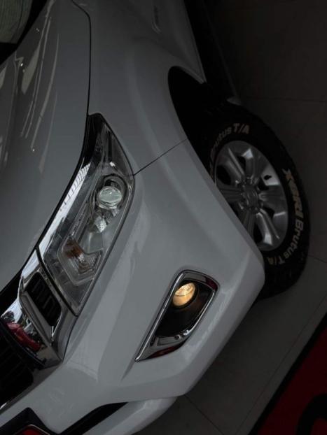 NISSAN Frontier 2.3 16V LE 4X4 CABINE DUPLA BI-TURBO DIESEL AUTOM�TICO, Foto 12