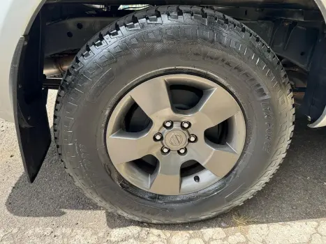 NISSAN Frontier 2.5 16V 4X4 SV ATTACK TURBO DIESEL CABINE DUPLA AUTOMTICO, Foto 16