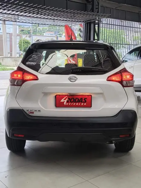 NISSAN Kicks 1.6 16V 4P FLEXSTART S DIRECT X-TRONIC AUTOM�TICO CVT, Foto 9