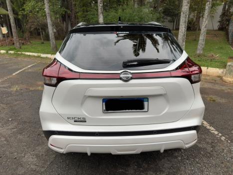 NISSAN Kicks 1.6 16V 4P FLEXSTART EXCLUSIVE XTRONIC AUTOMÁTICO CVT, Foto 8 NISSAN Kicks 1.6 16V 4P FLEXSTART EXCLUSIVE XTRONIC AUTOMÁTICO CVT, Foto 8